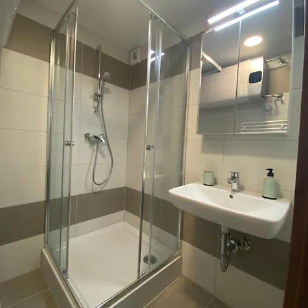 The 9th Floor Σίοφοκ