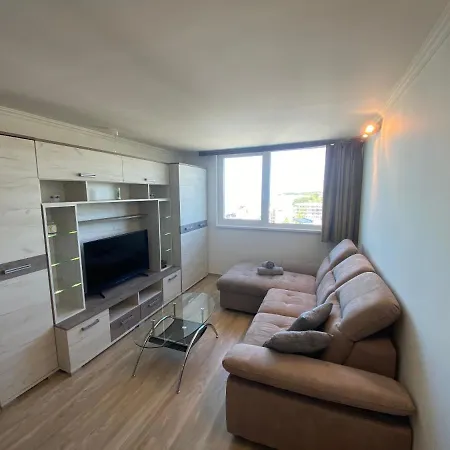 The 9th Floor Apartment *
