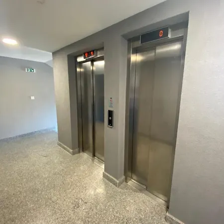 The 9th Floor Apartment *